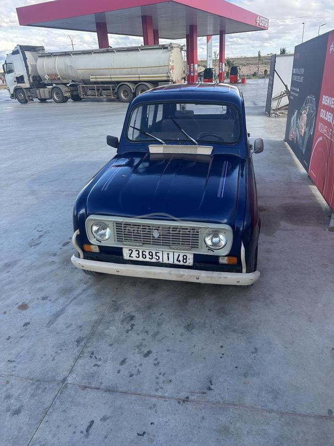 Renault R4 Essence Manuelle 1985 à Outat El Haj
