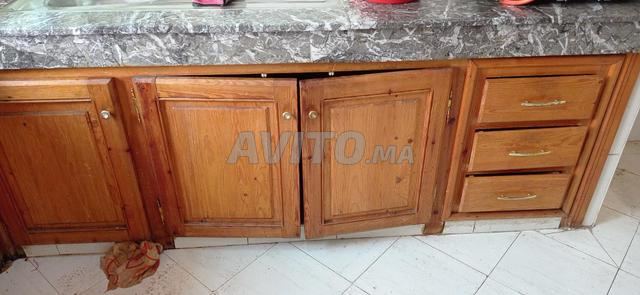 Armoire avec ses tiroirs - 2