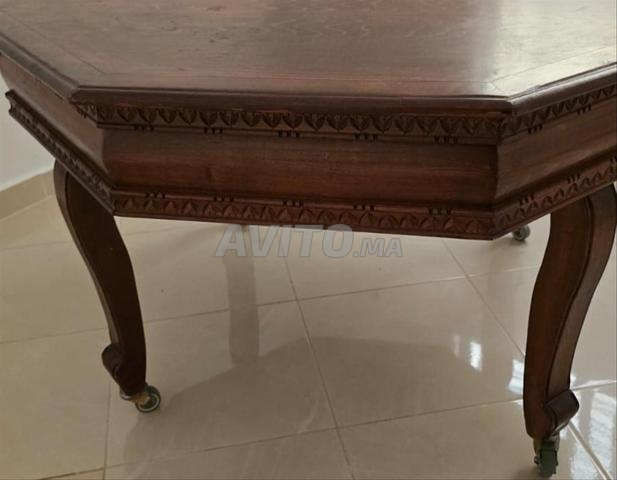 Table pour salon - 2