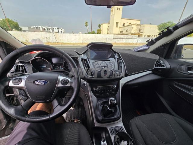 Ford Kuga - 2