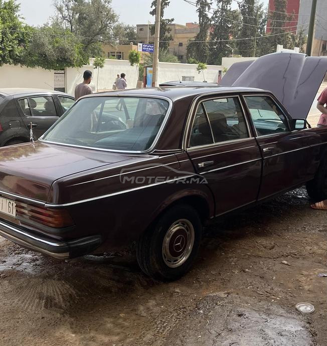     Mercedes 240 à vendre