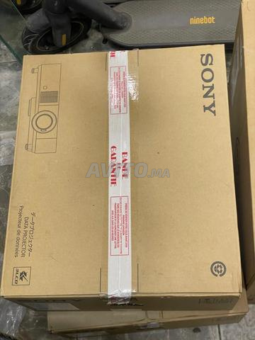 جهاز عرض بيانات سوني VPL-PHZ51 - 2