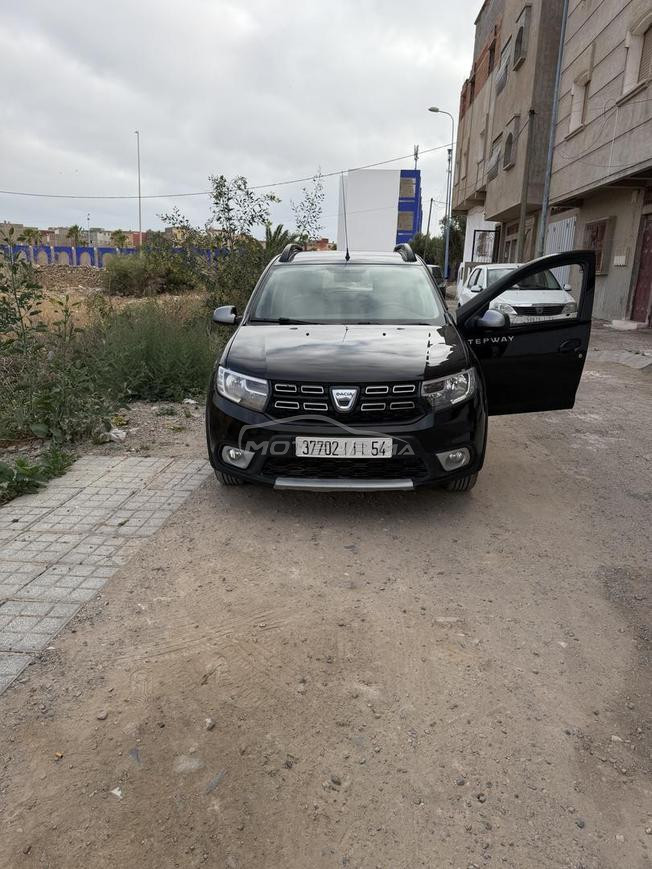 Dacia  1er main stepway 2018
