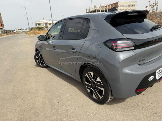 Peugeot 208 Hybride Automatique 2025 à Kénitra