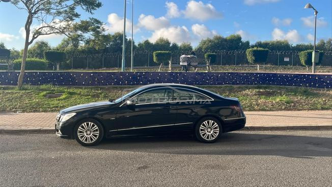 Mercedes E 200 CGI Coupé – 2011 – Excellent état