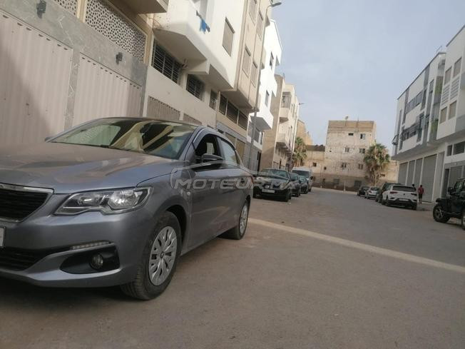سيارات في حالة جيدة