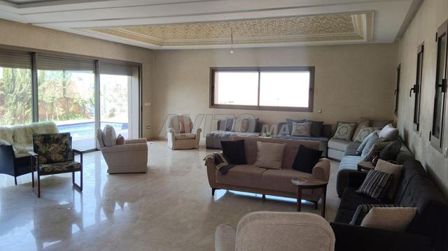 فيلا رائعة على طريق أوريكا AKENZA