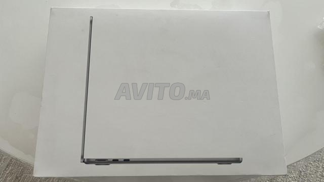 MacBook Air M3 neuf jamais servi 512gb