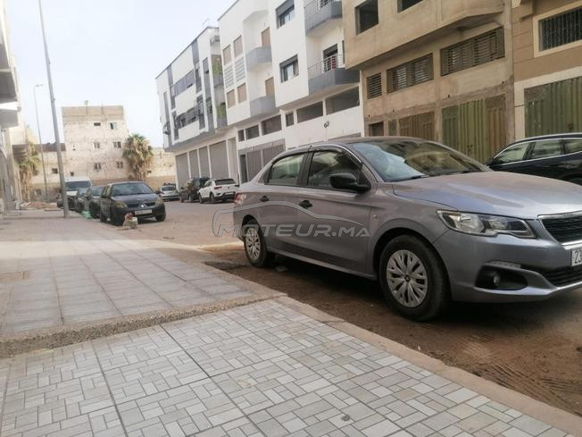 سيارات في حالة جيدة