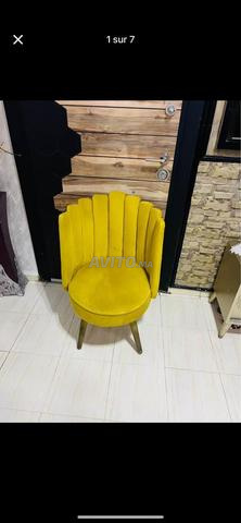Deux chaises à vendre - 2
