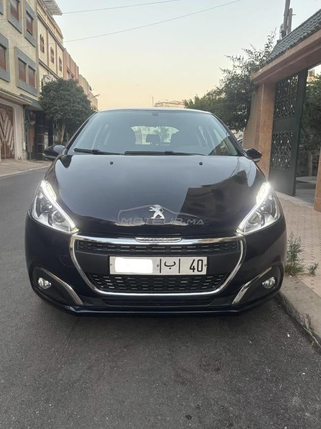 Peugeot 208 Diesel Manuelle 2019 à Tanger