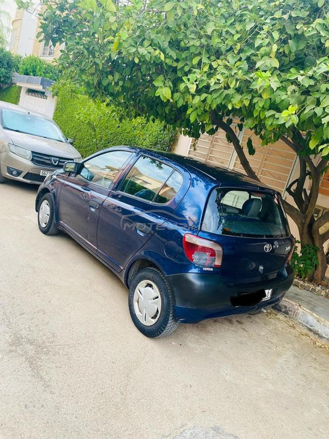 toyota yaris model 2000 essence