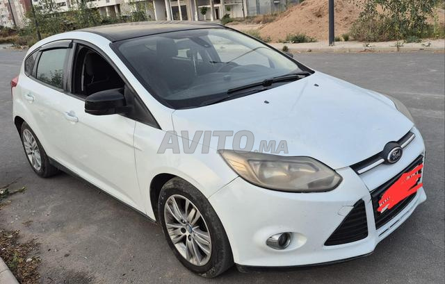 Ford Focus Diesel Manuelle 2014 à Bouskoura - 2