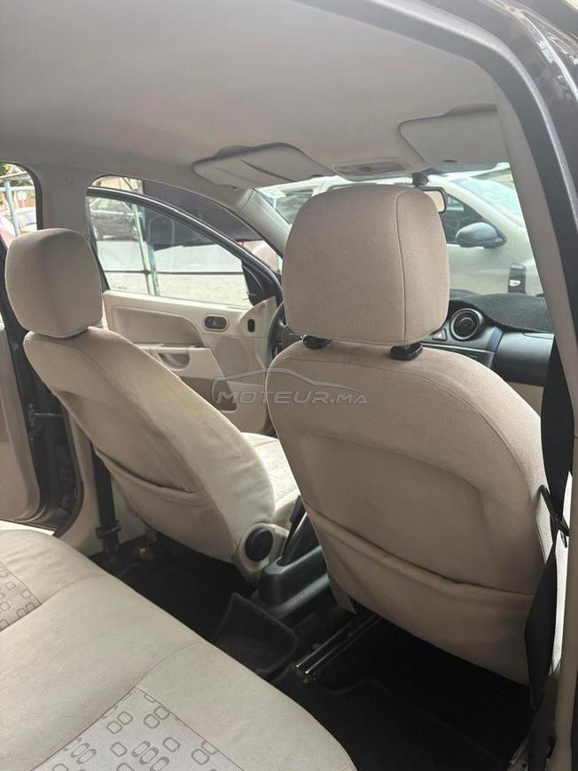 Ford Fiesta Essence Manuelle 2005 à Sidi Kacem