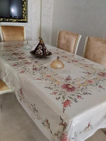 طاولة طعام مع 5 كراسي - 2