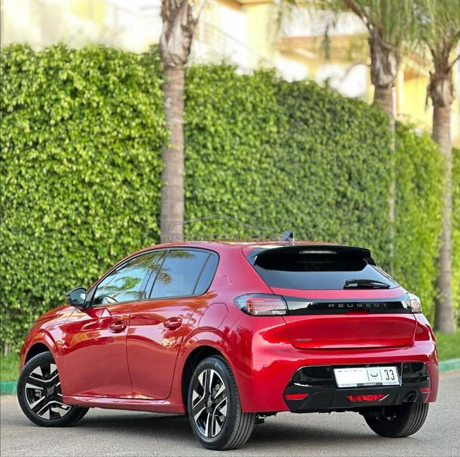 Peugeot 208 allure 2025
