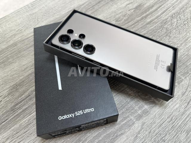 PRESQUE NEUF SAMSUNG S25 ULTRA 512GB / MAGASIN - 2