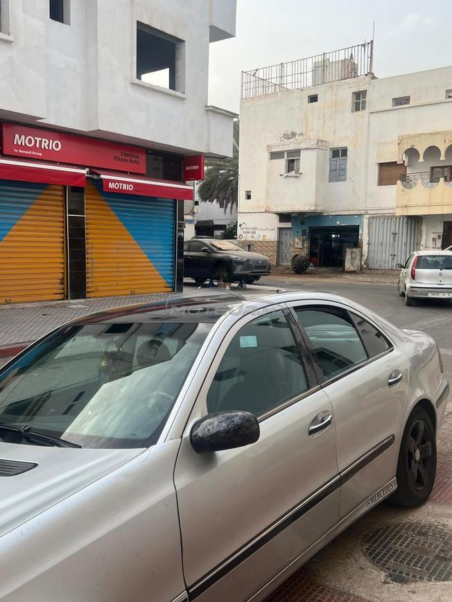 Mercedes Benz E class 270