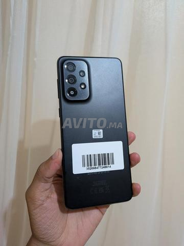 Samsung A33 5G 128 /6 état impeccable - 2