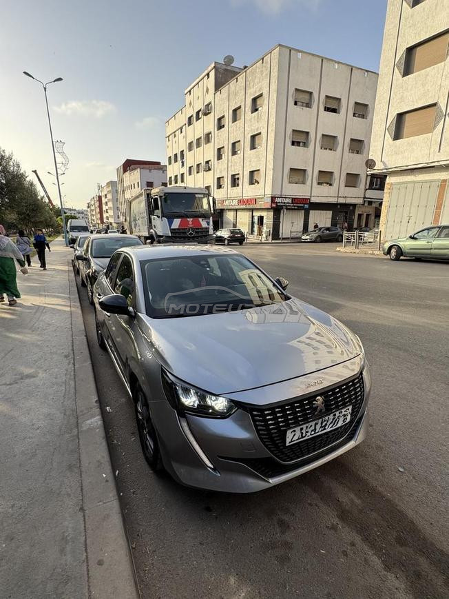 Peugeot 208 Diesel modèle fin 2022 excellent état