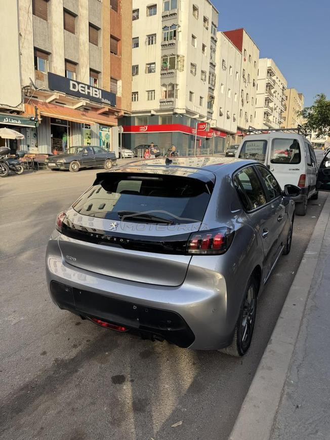 Peugeot 208 Diesel modèle fin 2022 excellent état