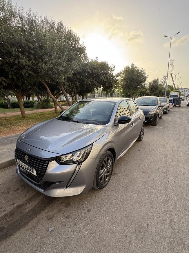 Peugeot 208 Diesel modèle fin 2022 excellent état