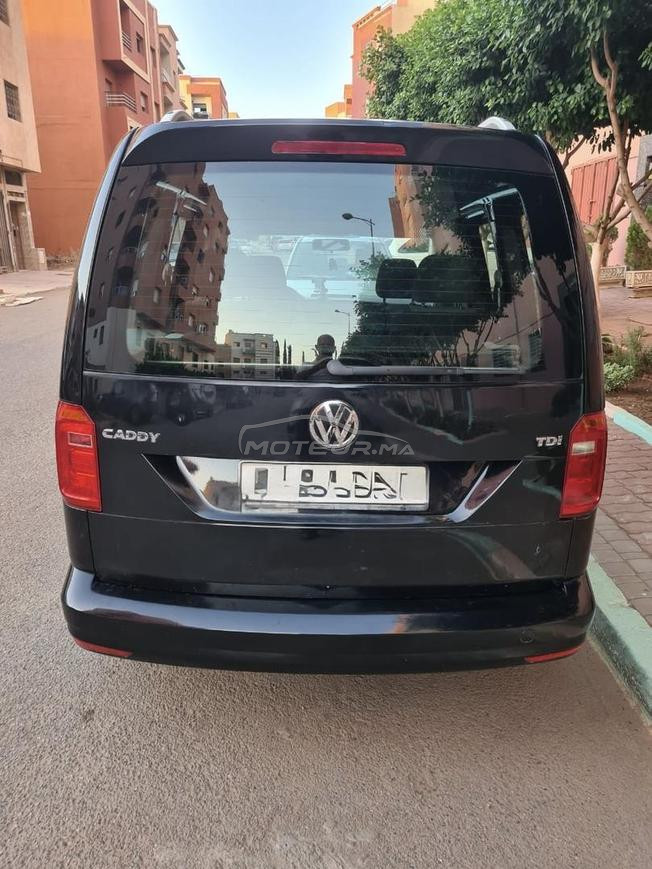 سيارة عائلية في حالة ممتازة 