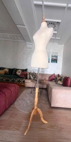 مانيكان خياطة