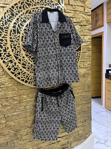 طقم فندي مقاس M إلى XL - 2