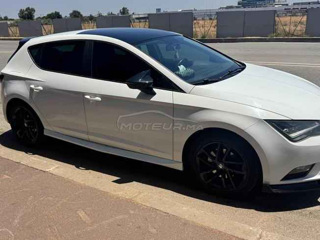 Seat Leon black line 