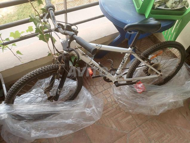 دراجة هوائية B'twin Rockrider 300 من ديكاتلون - 2