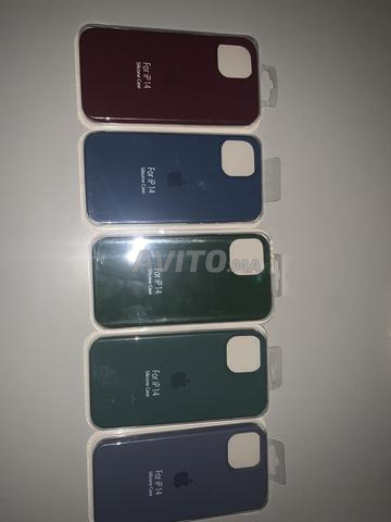 Coque iPhone 13-14-15 neuve - 2