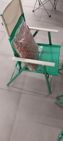 طاولات مع 4 كراسي - 2