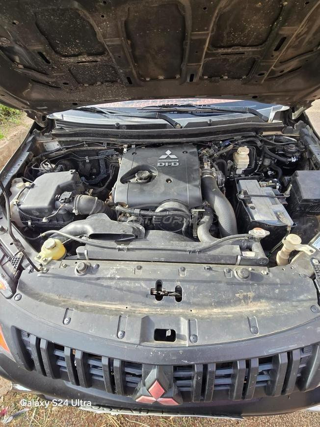 Mitsubishi L200 modil2016/11/28
