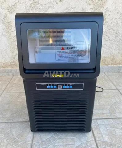 Machine à glaçons VEVOR KJ-AT25F à vendre.