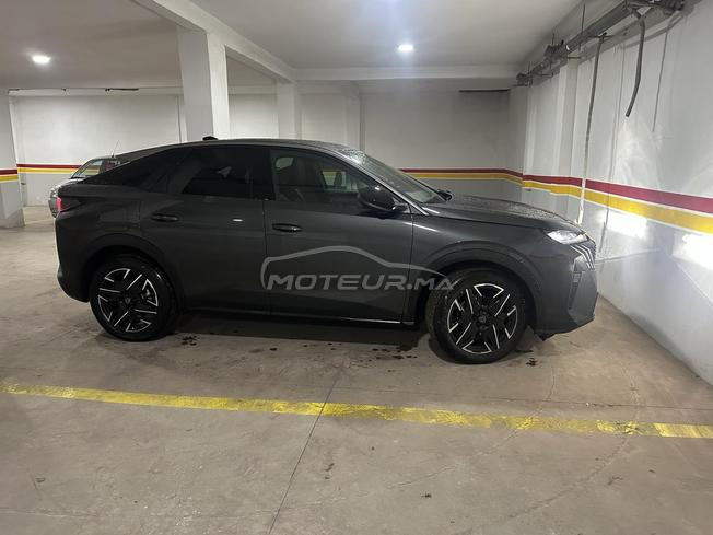 peugot 3008  toit ouvrant quasineuf