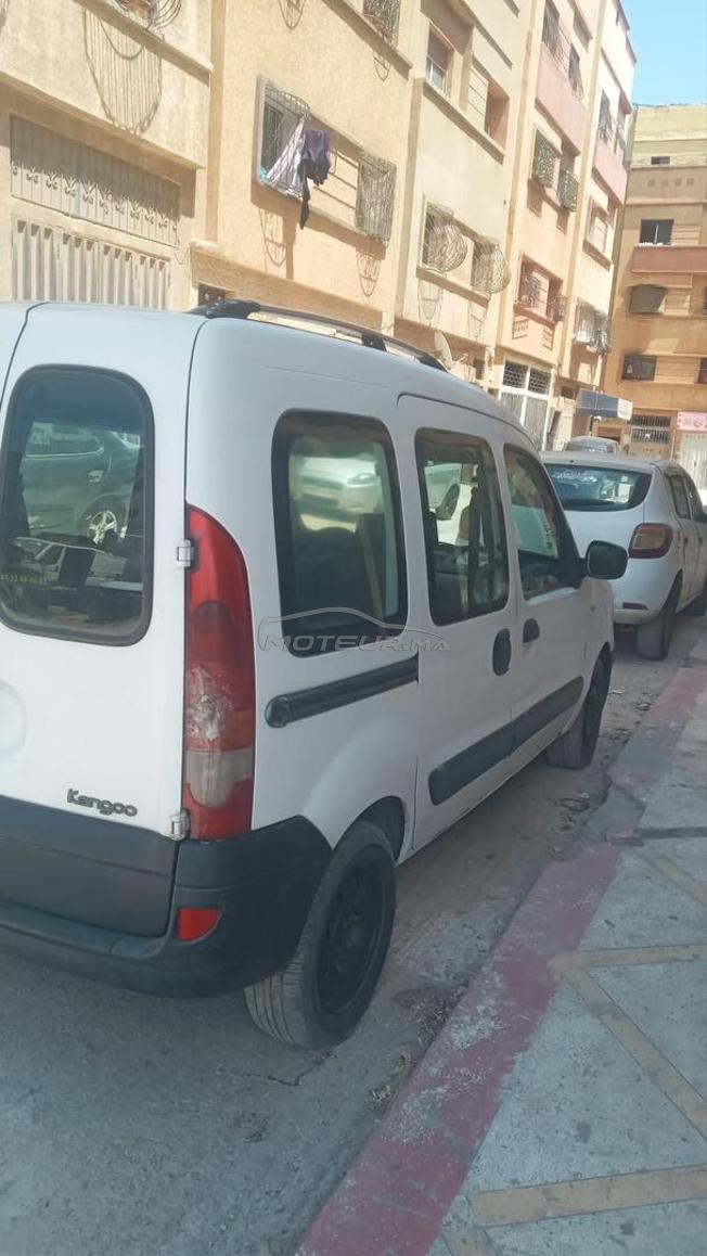 سيارة في حالة  جيدة