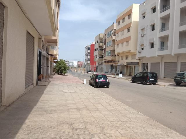 محل تجاري بطريق عين الشقف