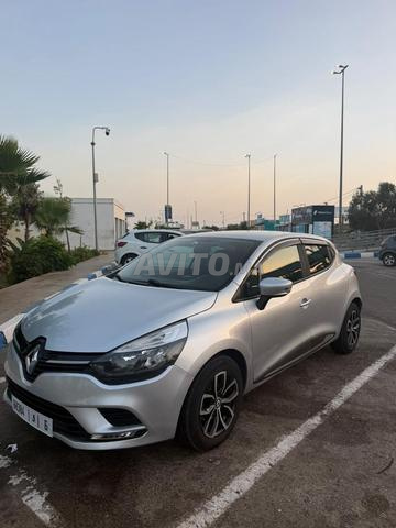 Renault Clio Diesel Manuelle 2019 à Tétouan - 2