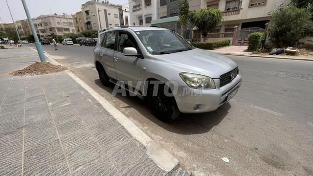 أبيع سيارتي راف فور، المالك الأول - 2