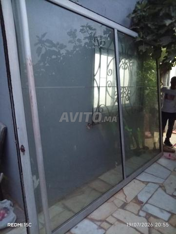 Porte en aluminium avec vitre - 2