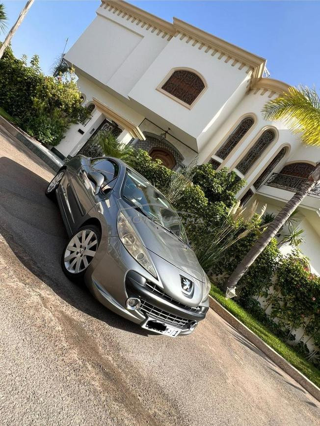 Peugeot 207 essence automatique cabriolet 