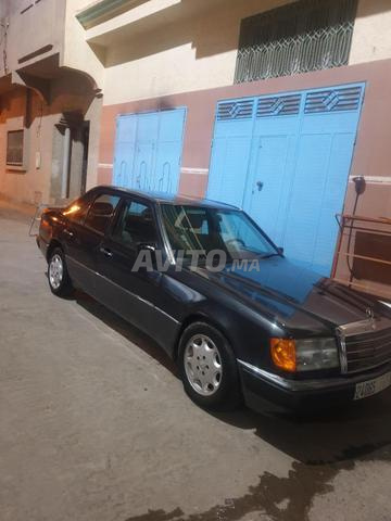 Mercedes 250D - 2