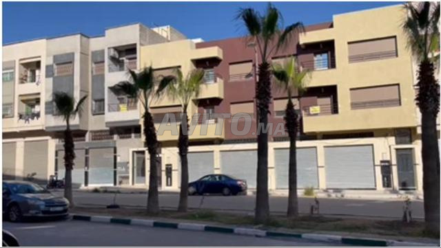 فرصة محل تجاري مع قبو للكراء - 2