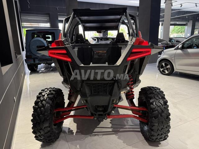 POLARIS RZR 4 BUGGY OFF ROAD