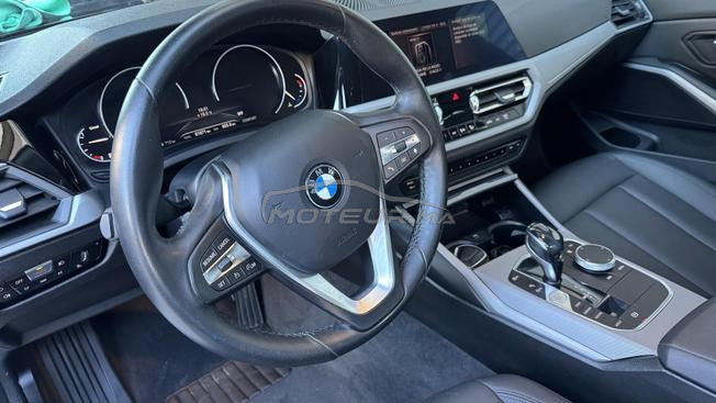 BMW série 3 excellent état 
