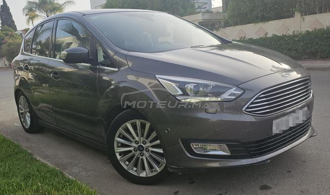 Ford CMax Titanium plus Modèle 2016 Excellent état