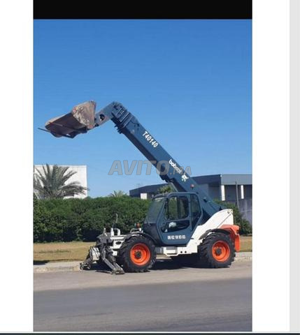 مانيتو بوبكات T40140 14.40م سنة 2001