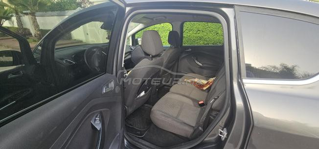 Ford CMax Titanium plus Modèle 2016 Excellent état