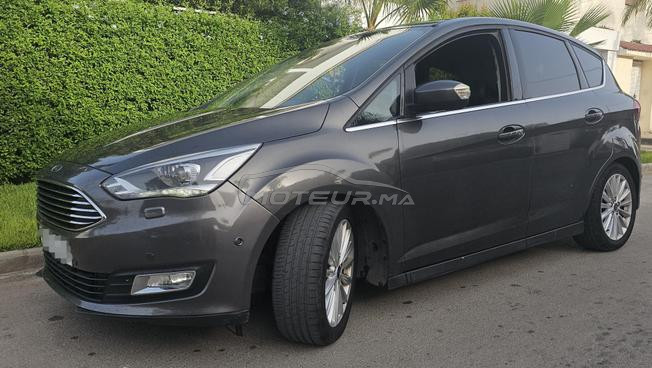 Ford CMax Titanium plus Modèle 2016 Excellent état